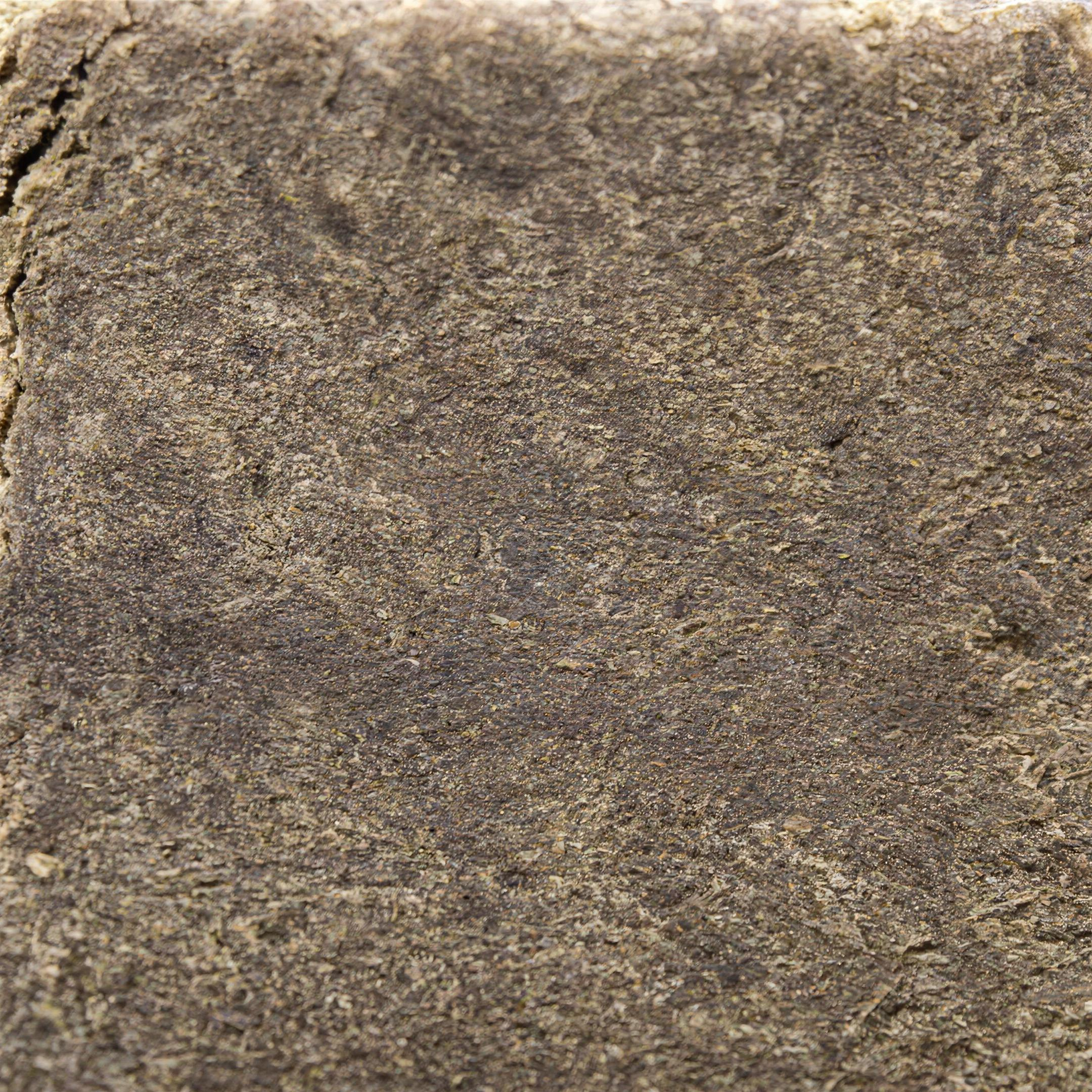 Kosher Kush THCA Hash Makro – Textur & Konsistenz | GLAZED®